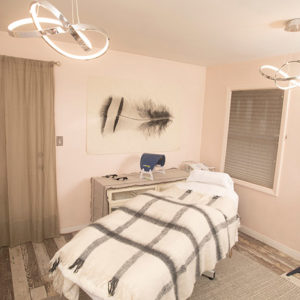 Lindas Glow Treatment Room